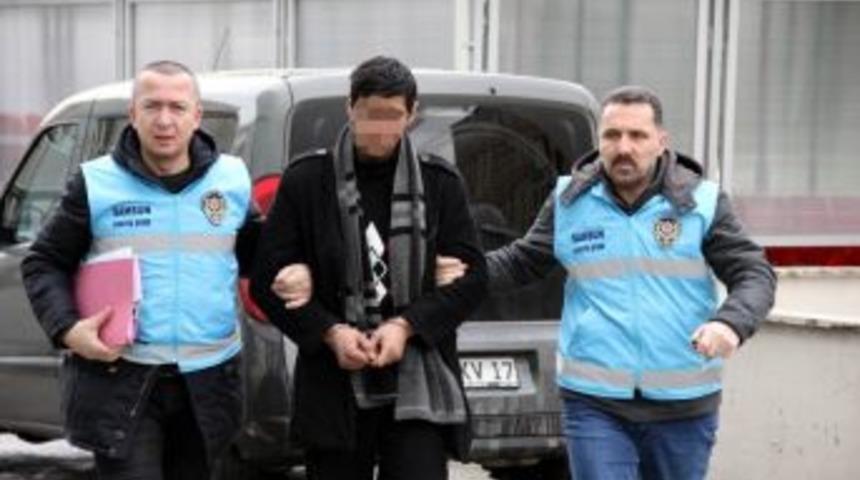 Samsun&rsquo;da Bı&ccedil;akla Yaralama