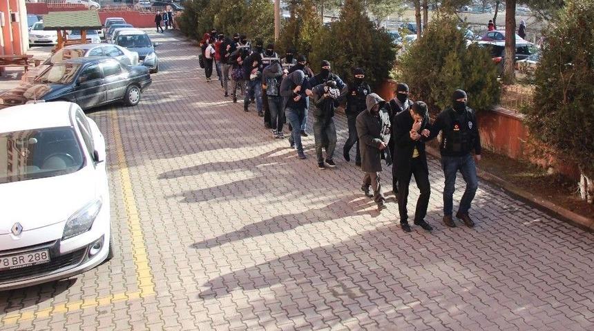 Karab&uuml;k&rsquo;te Uyuşturucu Operasyonunda 11 Kişi Adliyeye Sevk Edildi
