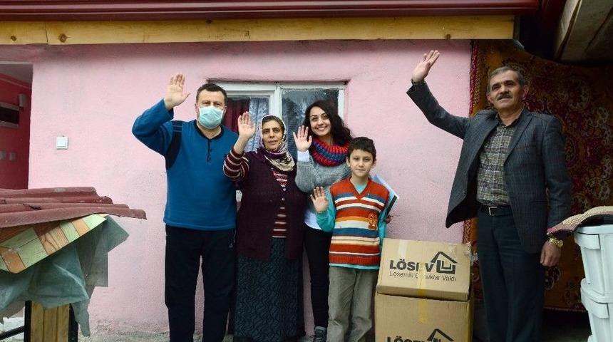 L&ouml;sev&rsquo;den İhtiya&ccedil; Sahibi Ailelere Eşya Yardımı