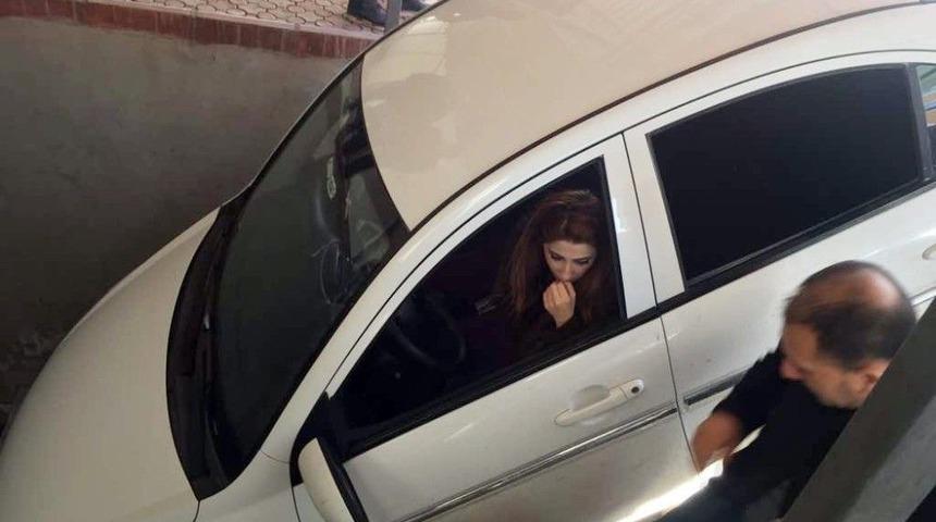 Kadın S&uuml;r&uuml;c&uuml; Ortalığı Birbirine Kattı