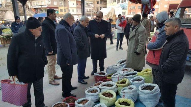 Niğde Valisi Peynircioğlu, Esnaflarla Görüştü