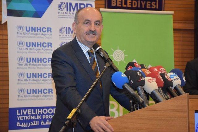 Çalışma Ve Sosyal Güvenlik Bakanı Mehmet Müezzinoğlu 2