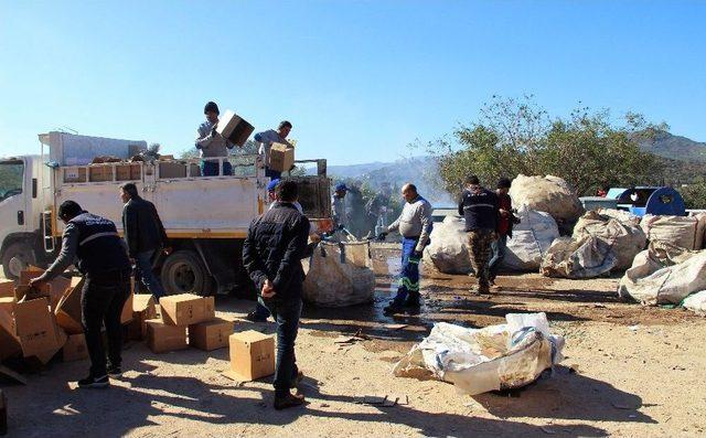 Bodrum’da Kaçak İçki Ve Tütün Ürünleri İmha Edildi