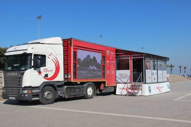 Türk Yıldızları Akrobasi Etkinlik Tırı Hatay Turunda