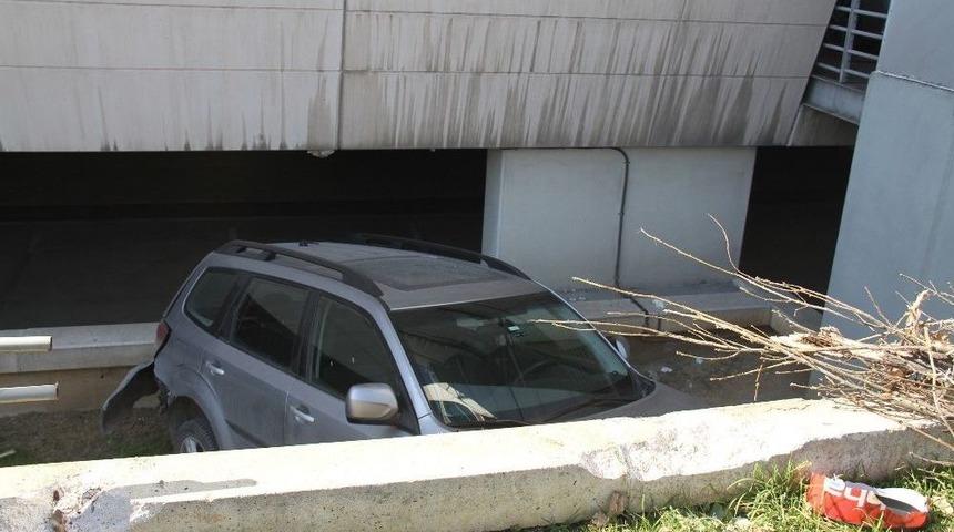 Atat&uuml;rk Havalimanı&rsquo;nda İlgin&ccedil; Kaza