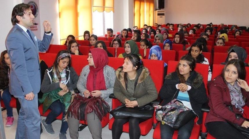 Adıyaman&rsquo;da Ygs&rsquo;ye Girecek &Ouml;ğrenciler Eğlenerek Stres Attı