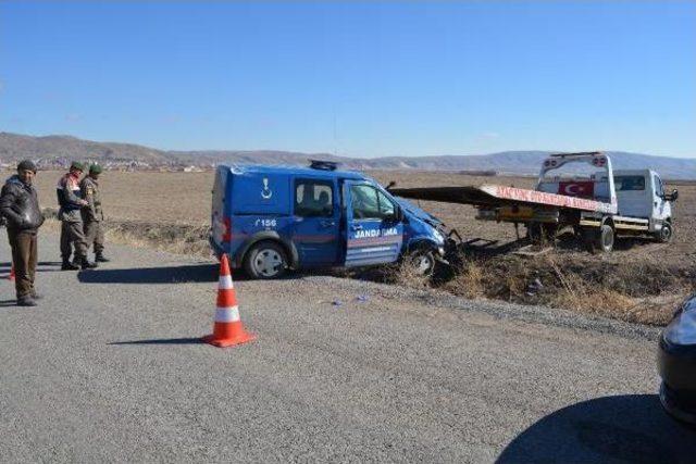 Şişe Toplarken Jandarma Aracı Üzerine Devrilen Emekli Öldü