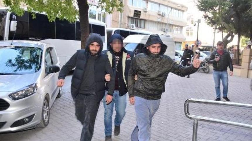 Adana'da 25 Deaş Ş&uuml;phelisi Adliyede