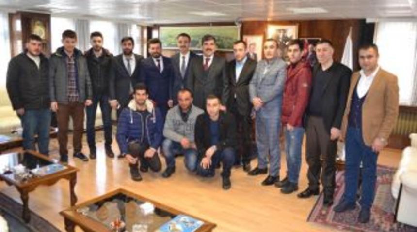 Başkan Asya, 15 Temmuz Milli İrade Ve Demokrasi Derneği &Uuml;yelerini Kabul Etti