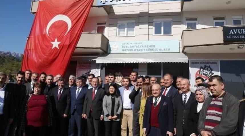 Bakan Bozdağ: Cezaevlerinin Dış G&uuml;venliğini Jandarma Sağlayacak (2)