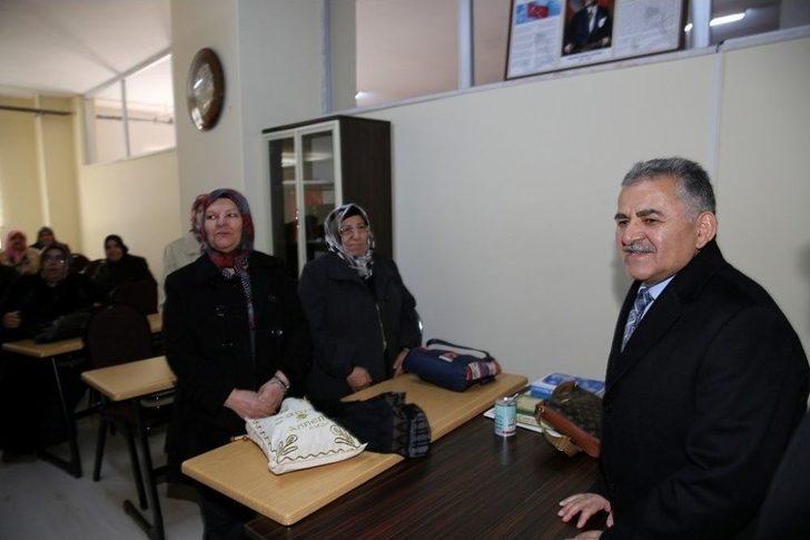 Başkan Büyükkılıç Ve Ekibi Gesi Fatih Mahallesini Ziyaret Etti G5