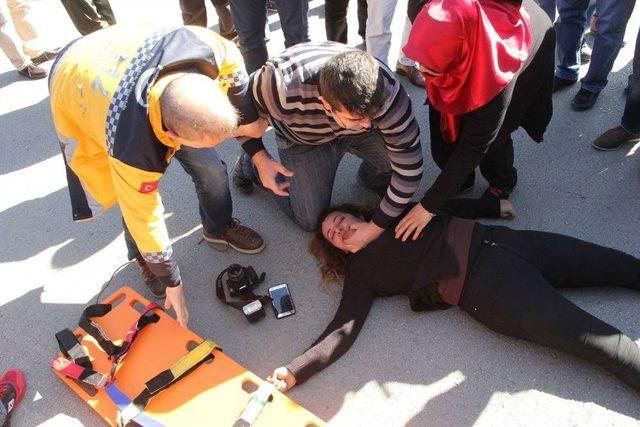 Bakan Bozdağ&rsquo;ın Programını Takip Eden Foto Muhabiri Kaza Ge&ccedil;irdi 1