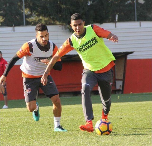 Adanaspor’da Osmanlıspor Maçı Hazırlıkları Sürüyor