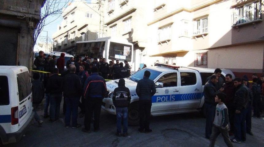 Ablasından Ka&ccedil;arken Otob&uuml;s&uuml;n Altında Kalan Suriyeli &Ccedil;ocuk &Ouml;ld&uuml;