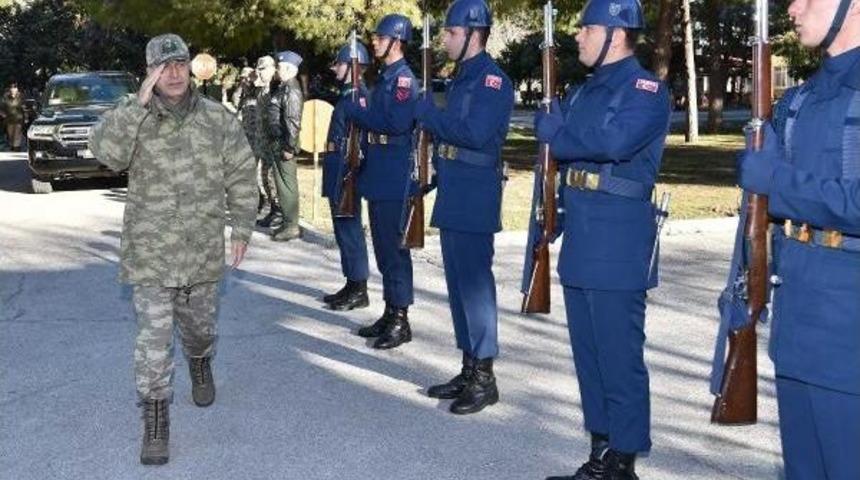 Orgeneral Hulusi Akar İncirlik'te Abd Genelkurmay Başkanı Dunford Ile G&ouml;r&uuml;şt&uuml;