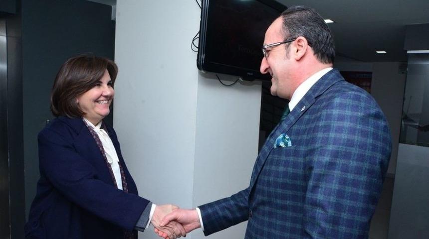 Chp&rsquo;li Usluer&rsquo;den Ak Parti&rsquo;ye Ziyaret