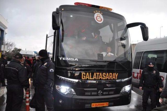 Galatasaray Trabzon’A Geldi