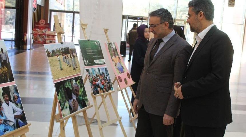 Yetimler İçin Fotoğraf Sergisi Açıldı