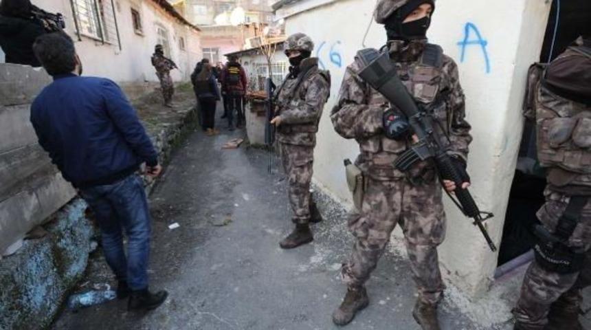 Beyoğlu Ve Şişli'de &Ouml;zel Harekat Polisi Destekli Uyuşturucu Operasyonu