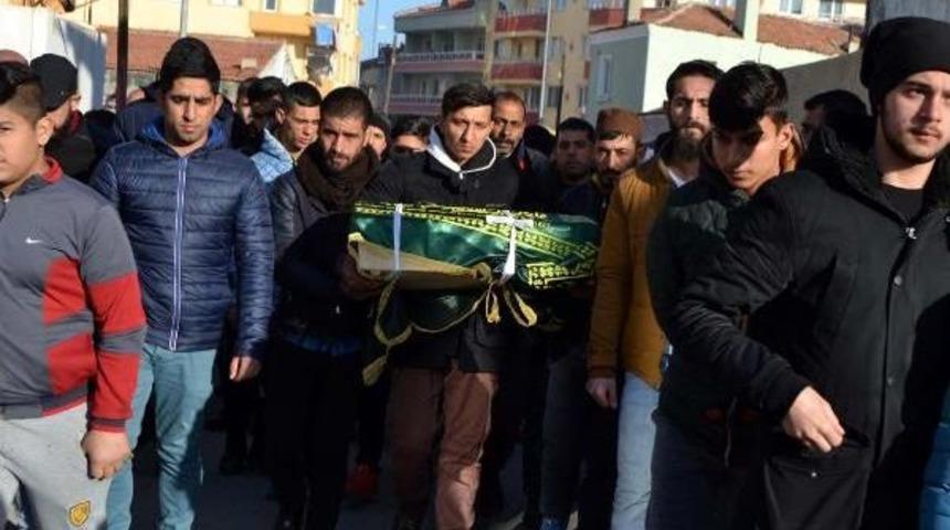 Yangında 13 Aylık Bebek Yanarak Can Verdi (2)