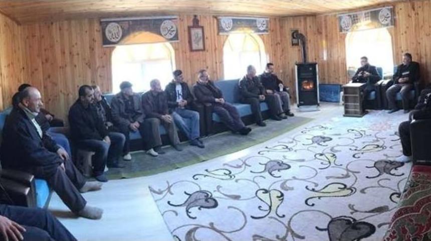 Kaymakam Sancaktutar Halkın Ayağına Giderek Onları Dinliyor