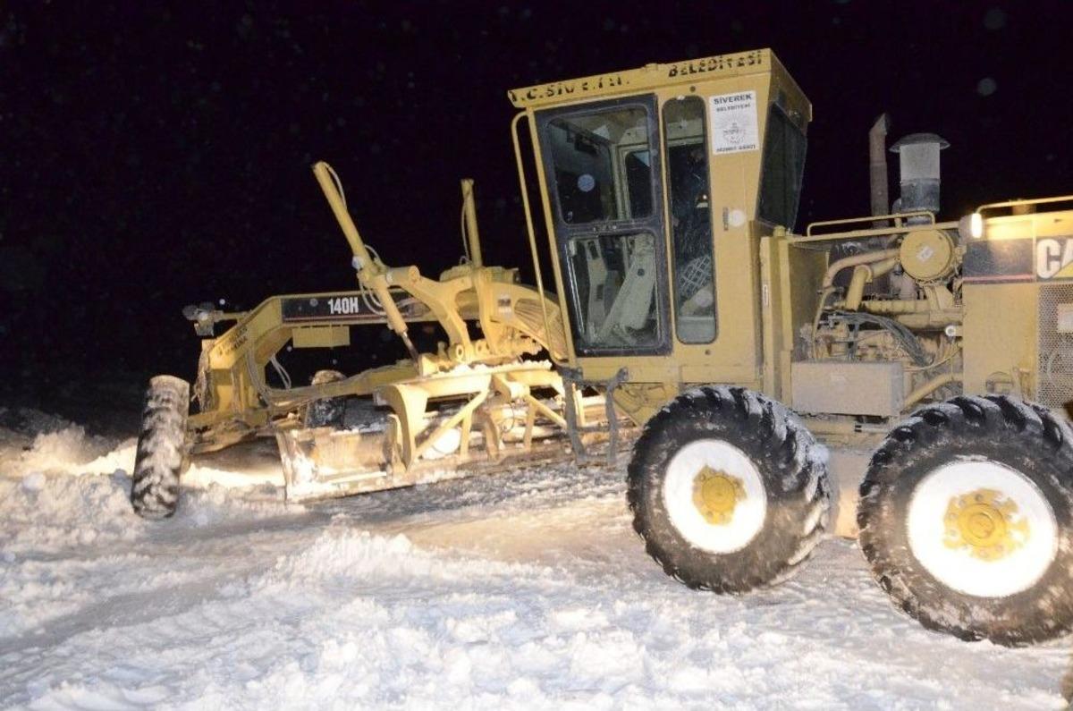 Karacadağ&rsquo;da Mahsur Kalan 700 Kişi Kurtarıldı