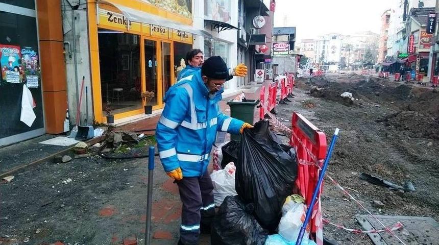 İzmit’te Temizlik Çalışmaları Sürüyor