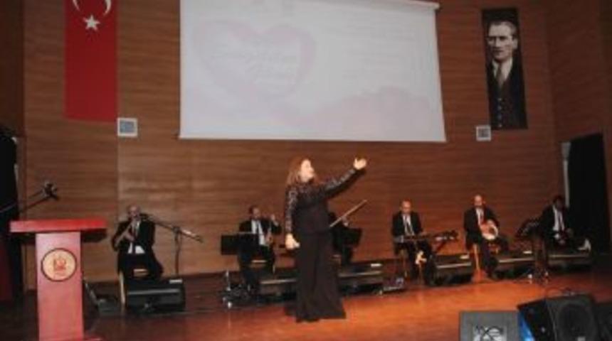 Ke&ccedil;i&ouml;ren&rsquo;de Sevgililer G&uuml;n&uuml; Konseri