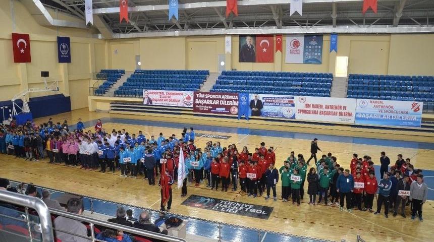 Anadolu Yıldızlar Ligi Hentbol &Ccedil;eyrek Final M&uuml;sabakaları Başladı