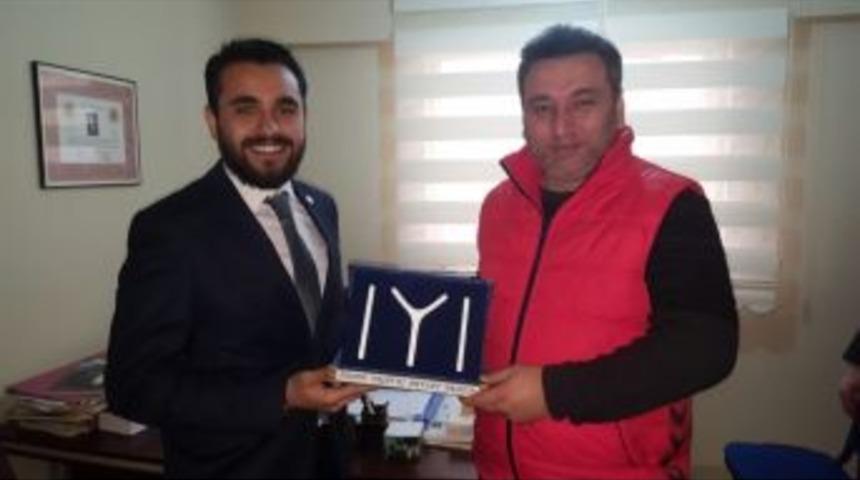 Ak Gen&ccedil;lerden &Uuml;lk&uuml; Ocaklarına Ziyaret