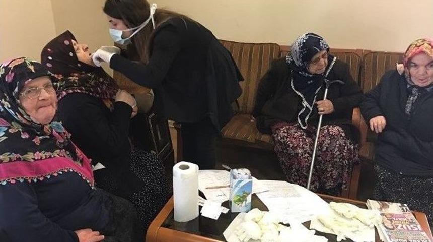 Yaşlılara Ağız Ve Diş Sağlığı Hizmeti Verildi