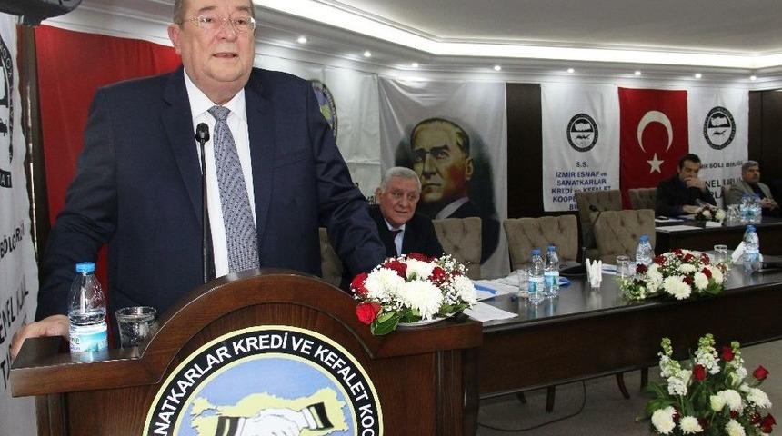 İzmir Esnaf Ve Sanatkarlar Kredi Ve Kefalet Kooperatifleri Birliği&rsquo;nin, 46. Olağan Genel Kurulu Yapıldı