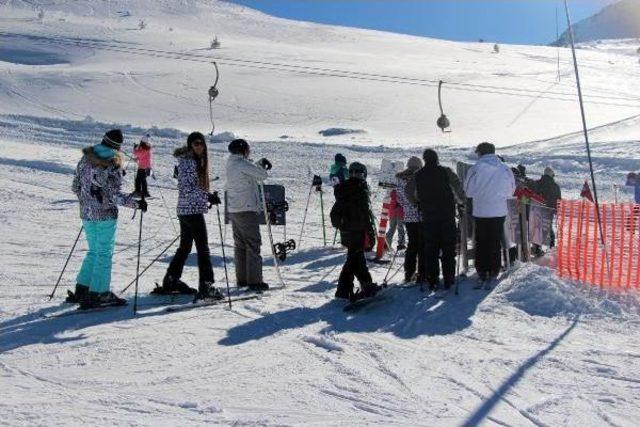 Kartalkaya'da Hafta Sonu Yoğunluğu