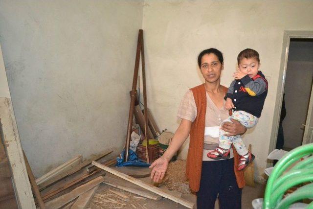 (&ouml;zel Haber) Down Sendromlu 2,5 Yaşındaki Ayaz Bebeğin Ailesi Yardım Bekliyor 2