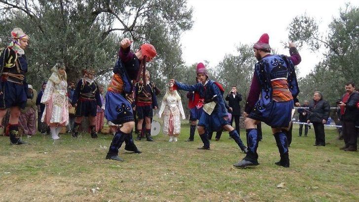 İşçiler Kahya Ve Karısını Ağaca Bağladı G1