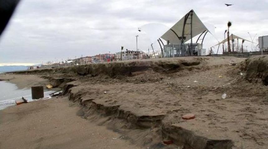 Kabaran Karadeniz, Mavi Bayraklı Plajda Erozyona Neden Oldu