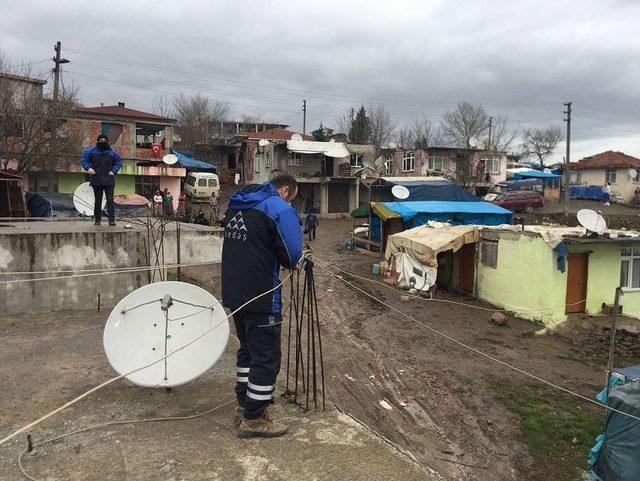 Polis Korumasında Mahalleye Giren Ekipler Şok Oldu 1