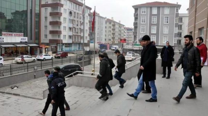 &Ccedil;erkezk&ouml;y'deki Huzur Operasyonunda 6 Kişi Tutuklandı