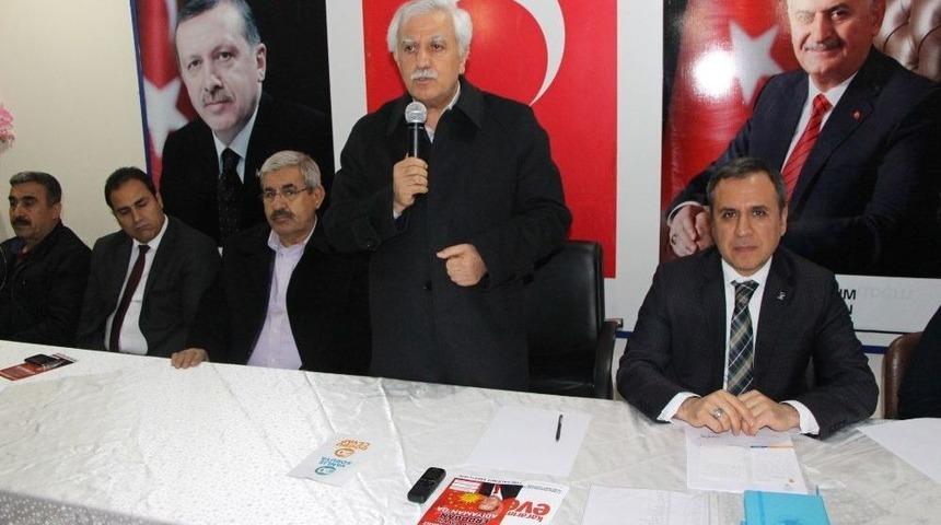 Ak Parti Kahta Teşkilatında Cumhurbaşkanının Gelişi İle İlgili Toplantı