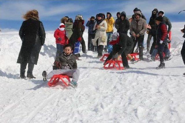 Kar Festivalinde Renkli Görüntüler 3