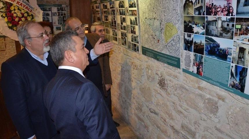 Kuşadası&rsquo;nın Restorasyon Projeleri Sergileniyor