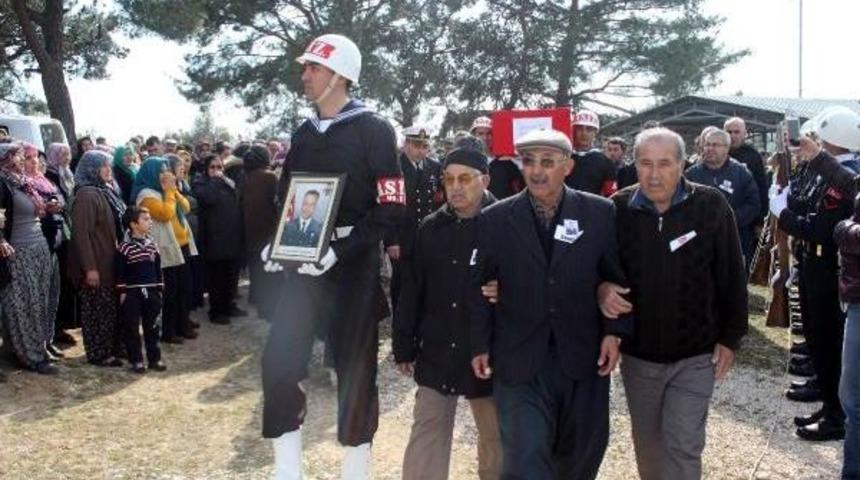 Kalp Krizi Ge&ccedil;iren Uzman &Ccedil;avuş Son Yolculuğuna Uğurlandı