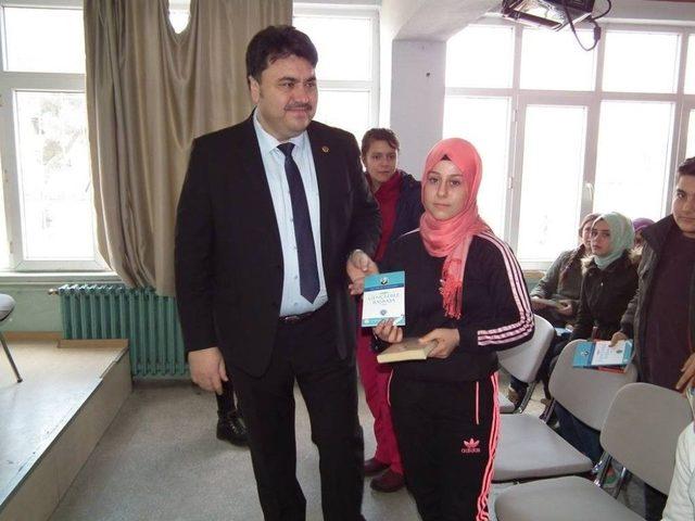 Kaymakam Türköz, İmam Hatip Ortaokulu Ve Lisesi Öğrencileriyle Bir Araya Geldi