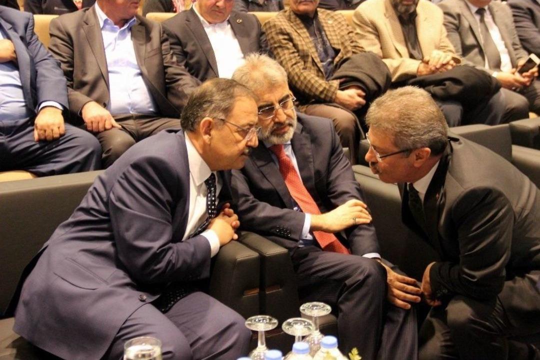 &Ccedil;evre Ve Şehircilik Bakanı &Ouml;zhaseki &Ccedil;ift&ccedil;ilere Seslendi