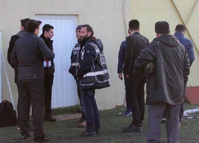 Amatör Maçta Futbolcu Hakemin Burnunu Kırdı