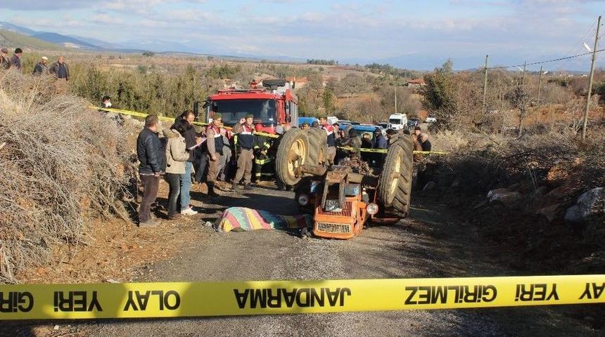 Trakt&ouml;r Devrildi, Karı-koca Hayatını Kaybetti