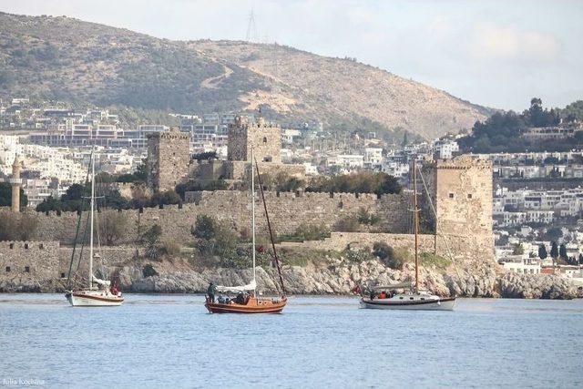 Bodrum Da Tirhandil Yelken Yarışları