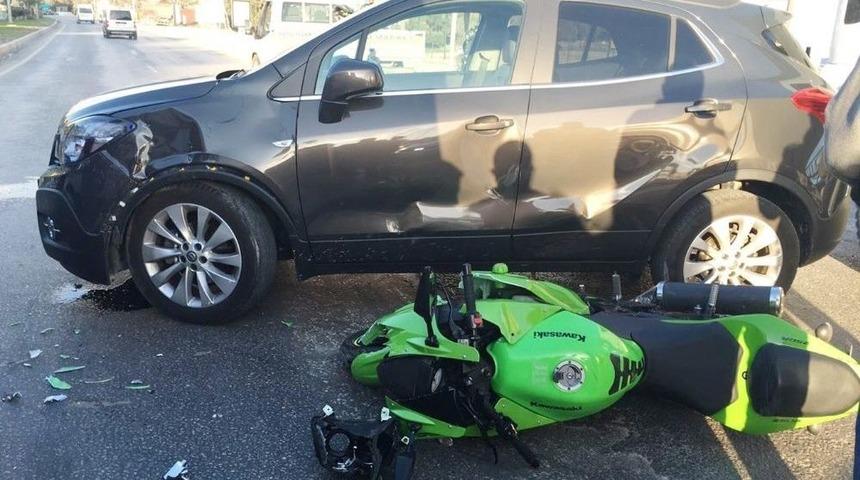 Milas&rsquo;ta Motosikletle Otomobil &Ccedil;arpıştı; 2 Yaralı