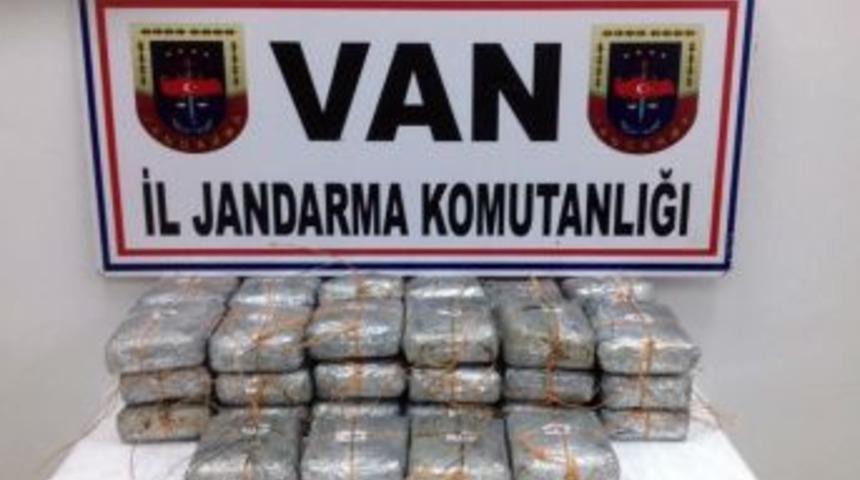 Jandarma 47 Kilo Eroin Ele Ge&ccedil;irdi