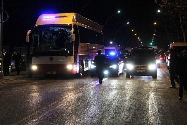 Cumhurbaşkanı Erdoğan 2. Ordu Komutanlığını Ziyaret Etti